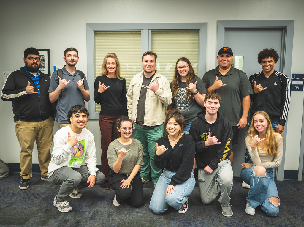 20230321_图书馆 Stairwell Mural Unveiling_PG-4038