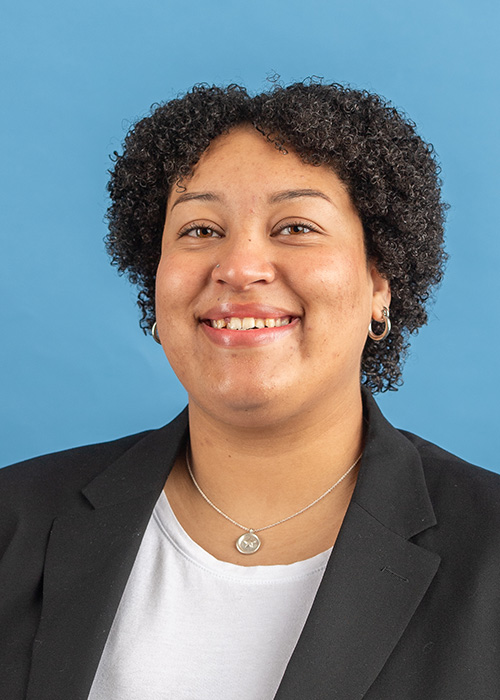 艾丽西亚巴恩斯