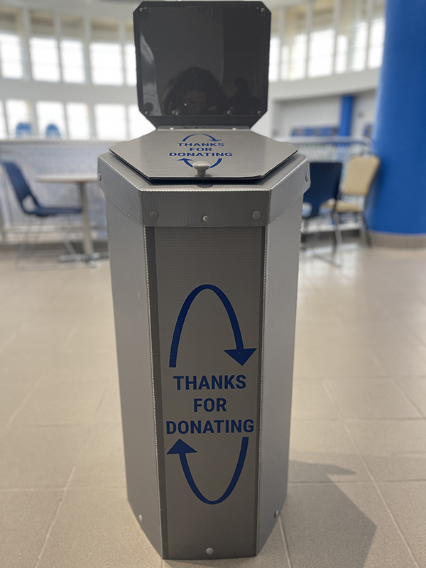 Izzys 食品分发处 Donation Bin